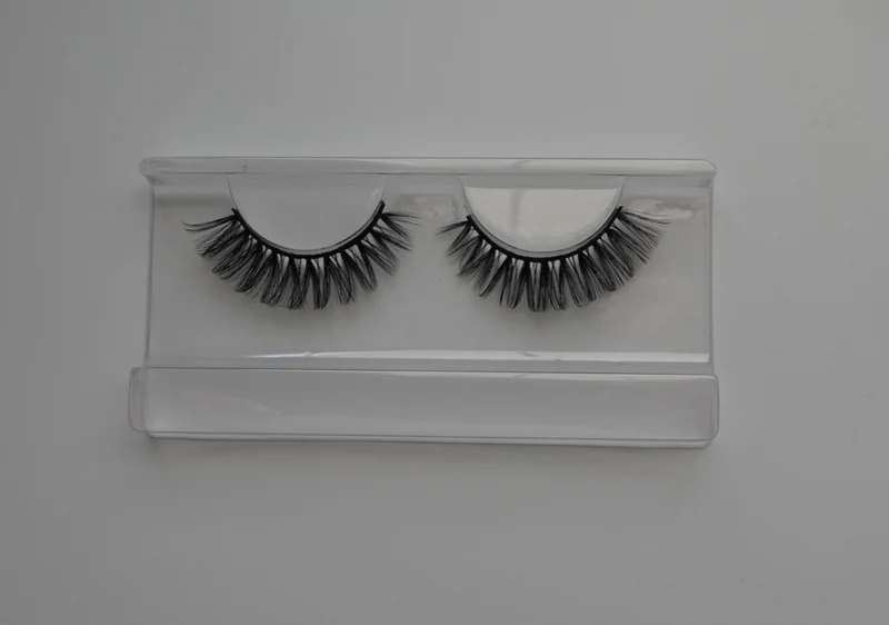 “Halo” lash