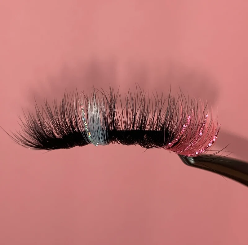 “Sparkle” glitter lash