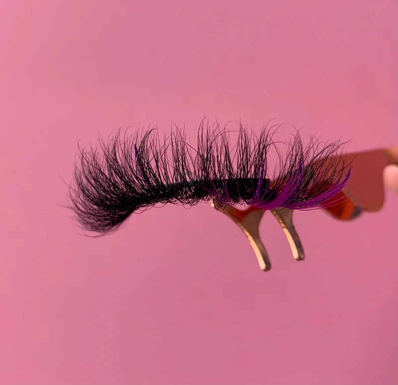 “Iris” glitter lash
