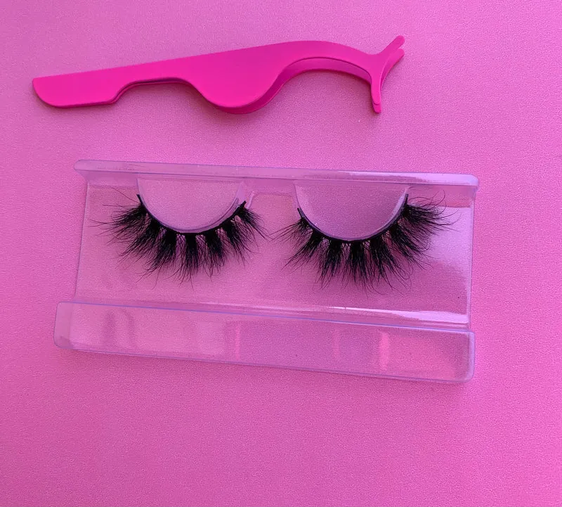 “Mia” lash