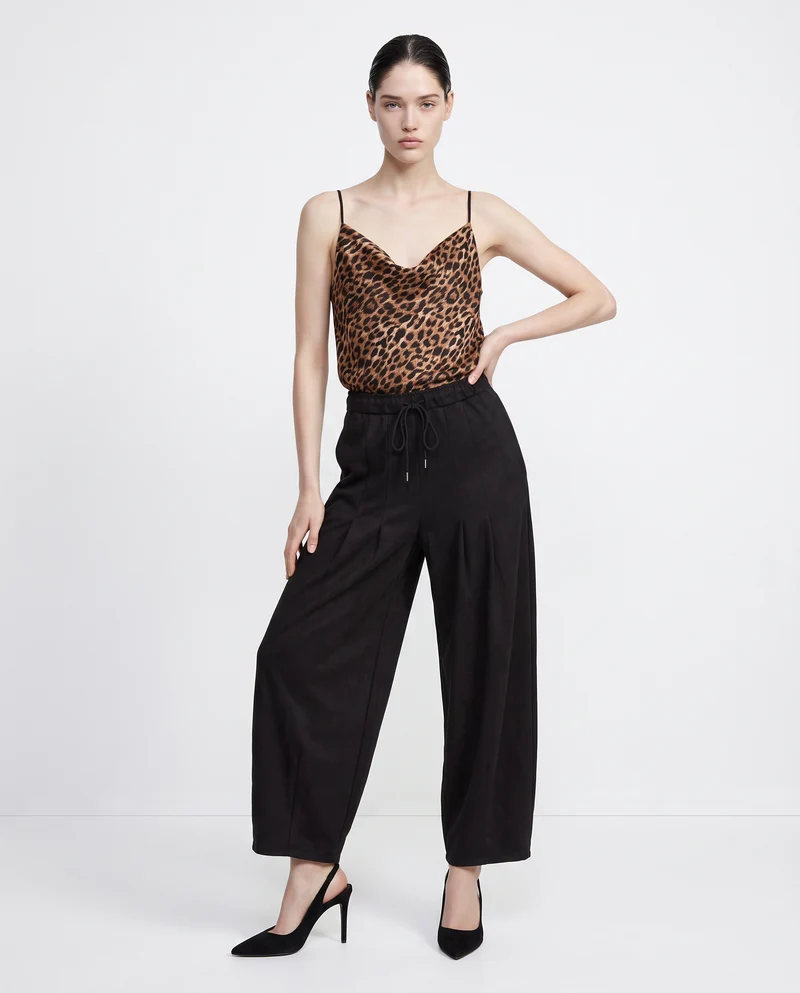 Pantaloni barrel effetto camoscio con coulisse in vita - Nero