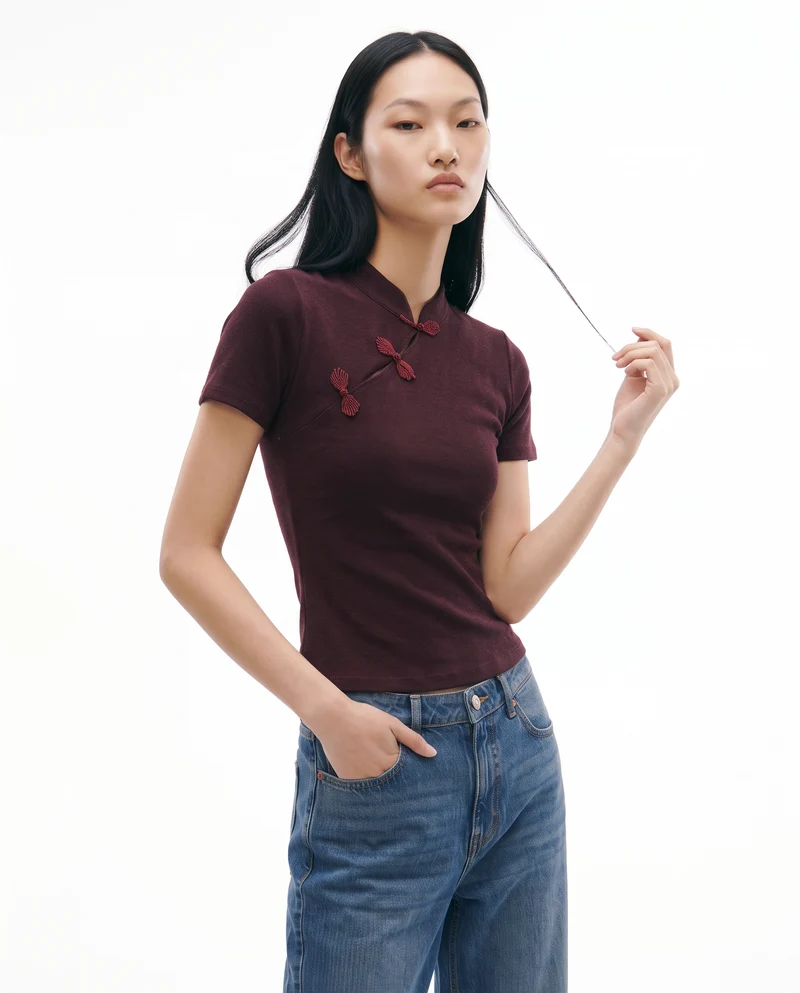 Maglia mezza manica asimmetrica con collo alla coreana e alamari - Vinaccia