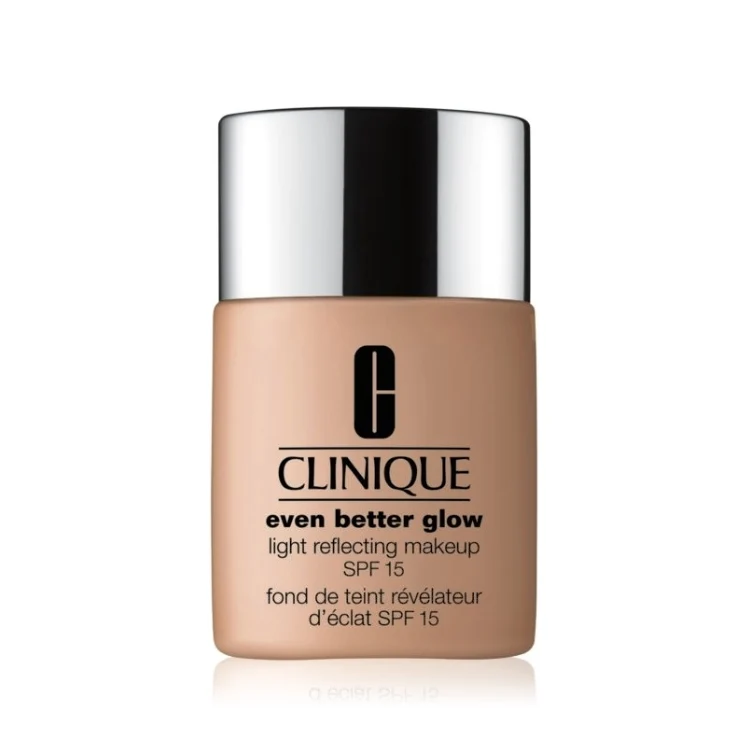 Clinique - Even Better Glow - Light Reflecting Makeup - Fond De Teint Révélateur D'Éclat - SPF 15