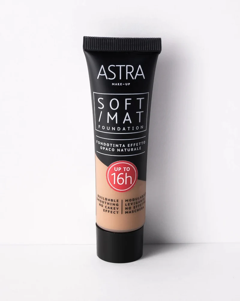 Astra Soft/Matt Foundation - 06 Hazelnut