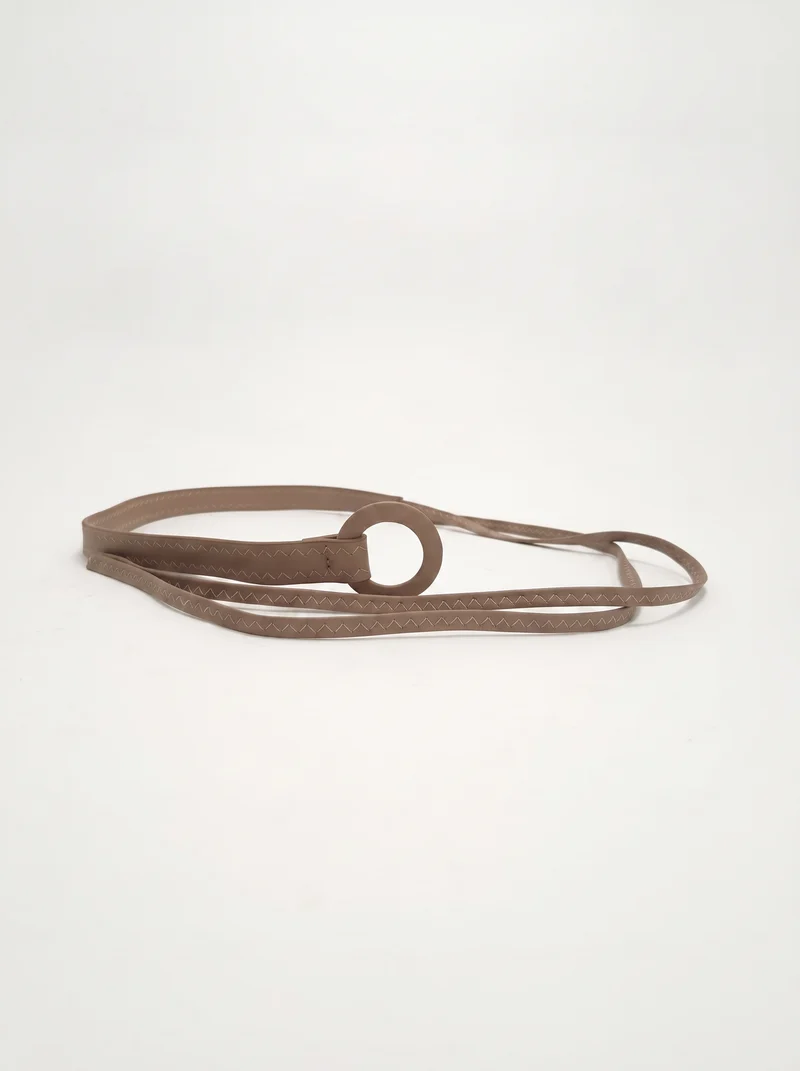 Cintura a fili con anelli rivestiti in finta pelle - Beige