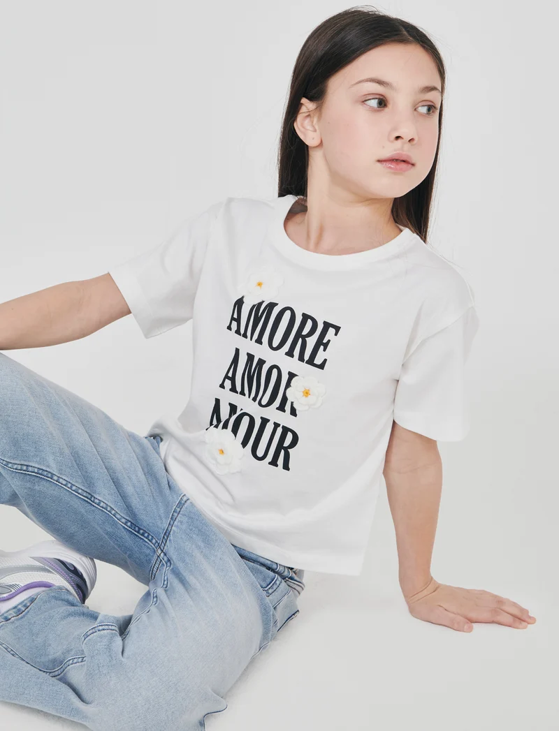 T-shirt over in cotone con fiori crochet - Bianco