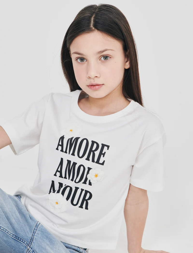 T-shirt over in cotone con fiori crochet - Bianco
