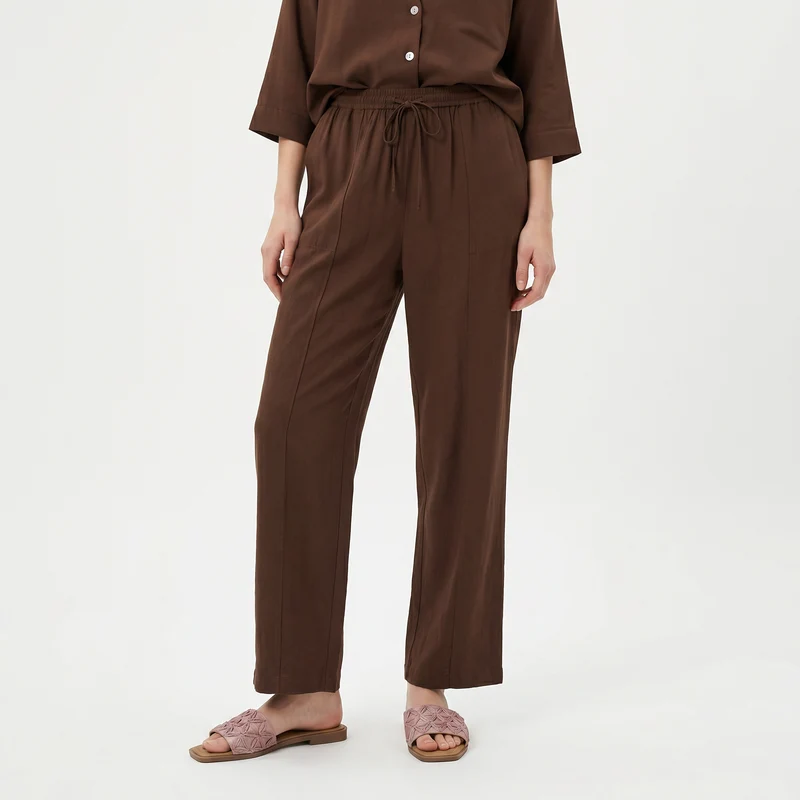 Pantaloni morbidi con coulisse in vita - Marrone tabacco
