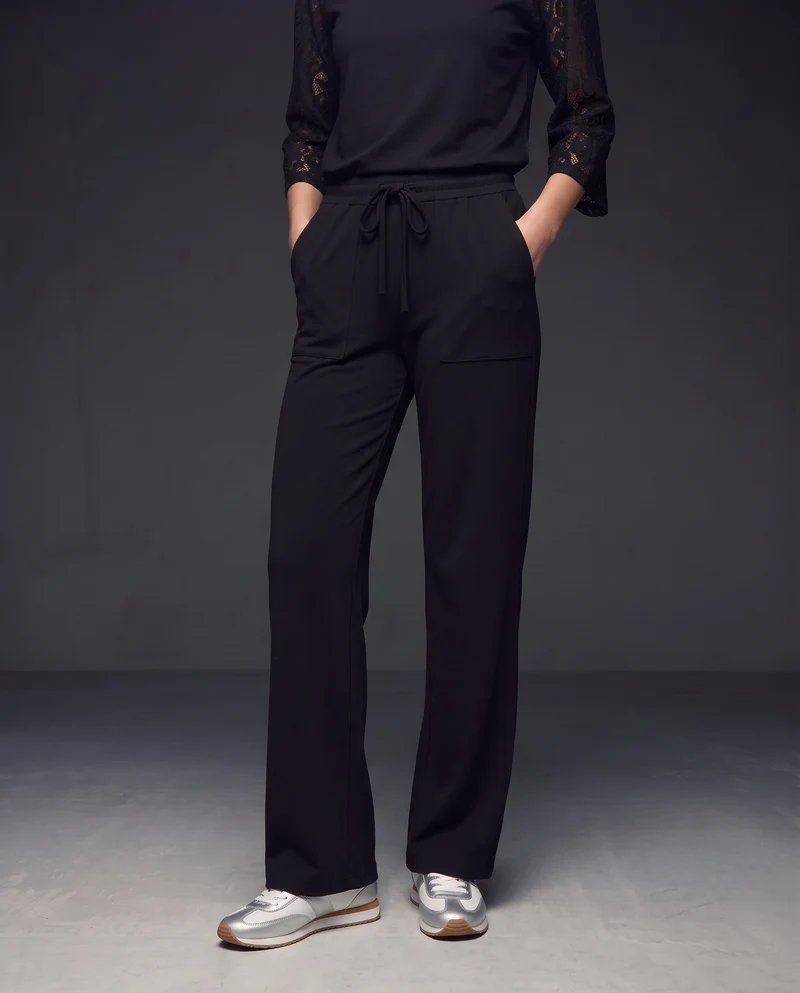 Pantaloni tuta dritti con coulisse in vita - Nero