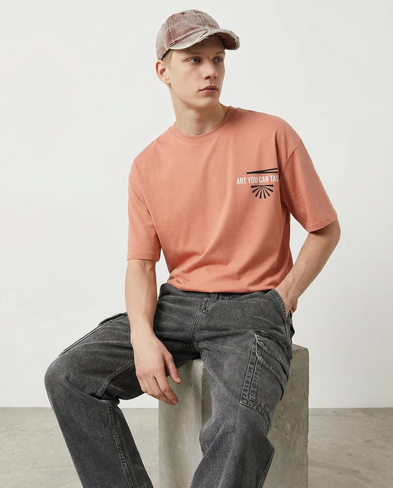 T-shirt girocollo con stampa boxy fit - Rosa salmone