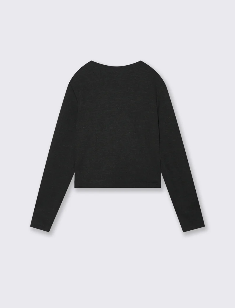 T-shirt manica lunga in maglia con scollatura decorativa. - Nero