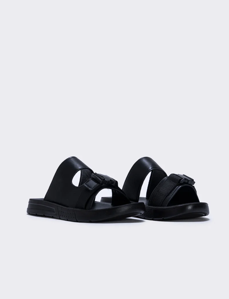 Sandalo sportivo nero con fibbia a scatto - Nero