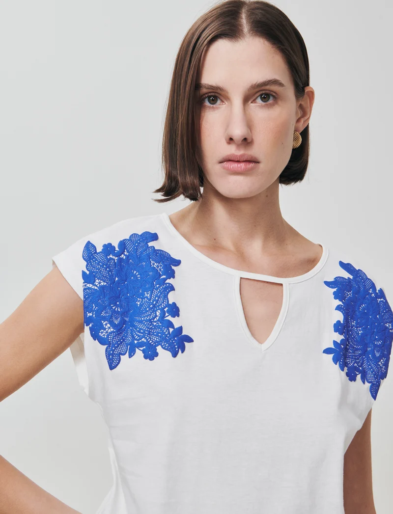 T-Shirt Manica Corta con Apertura al Collo - Bianco latte