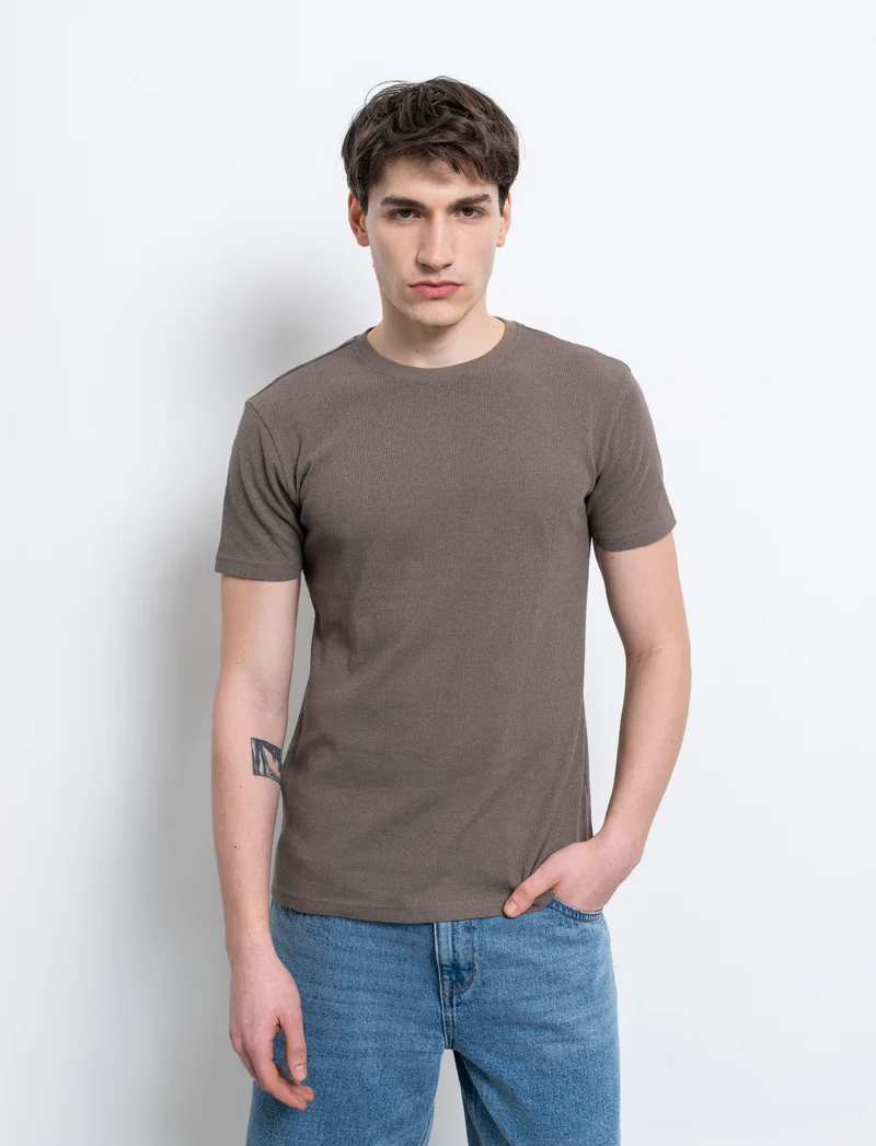 T-shirt girocollo struttura jacquard da uomo - Grigio fango