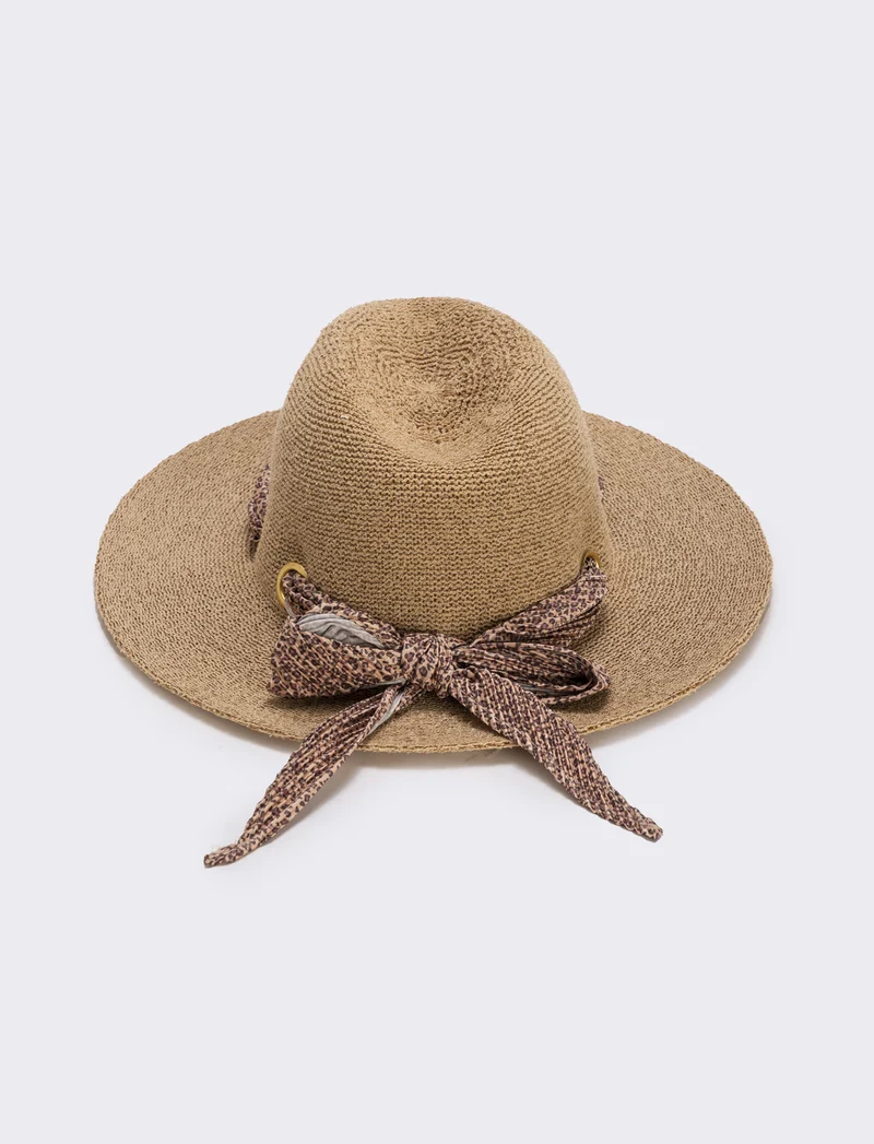 Cappello a falda larga con foulard elegante - Bianco natural