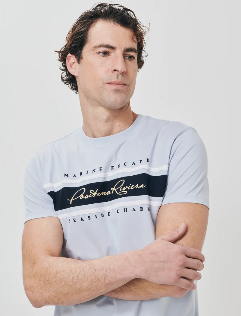 T-shirt con fascia e ricamo sul petto - Celeste polvere