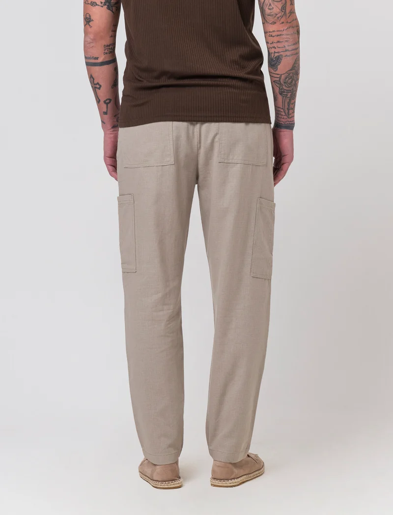 Pantaloni cargo in tessuto armaturato da uomo - Verde salvia