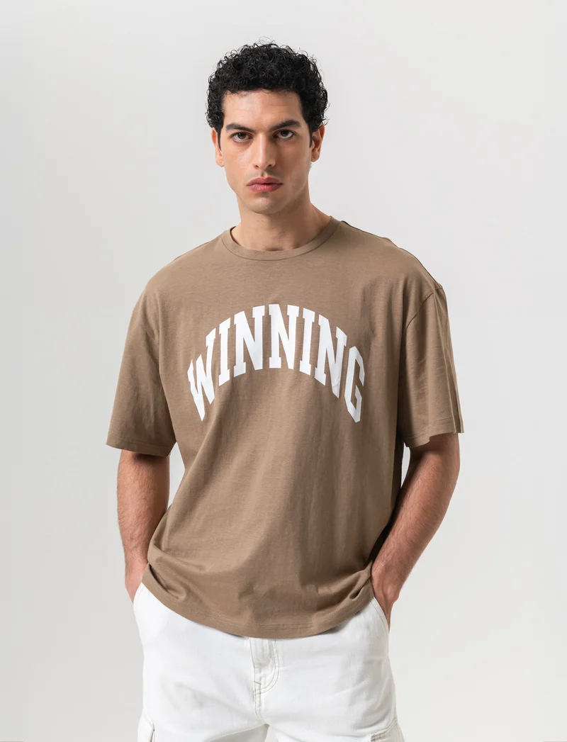 T-shirt boxy fit con stampa da uomo - Grigio tortora
