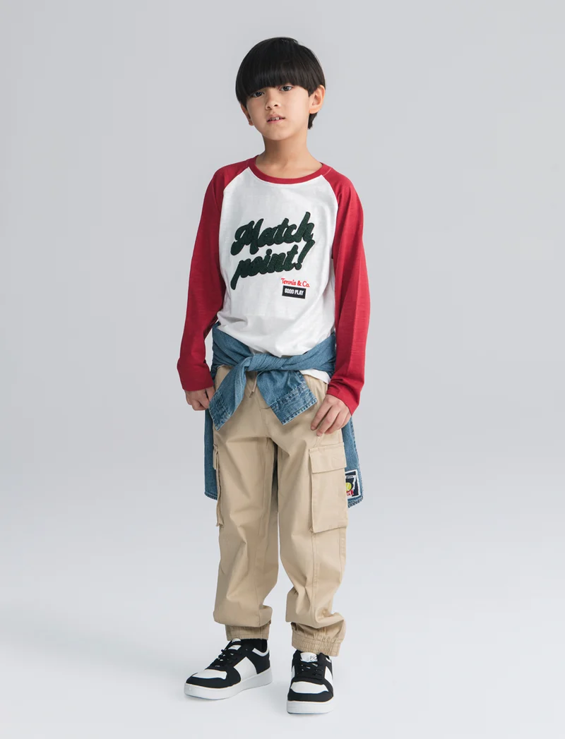 T-shirt varsity in jersey con stampa college - Bianco latte
