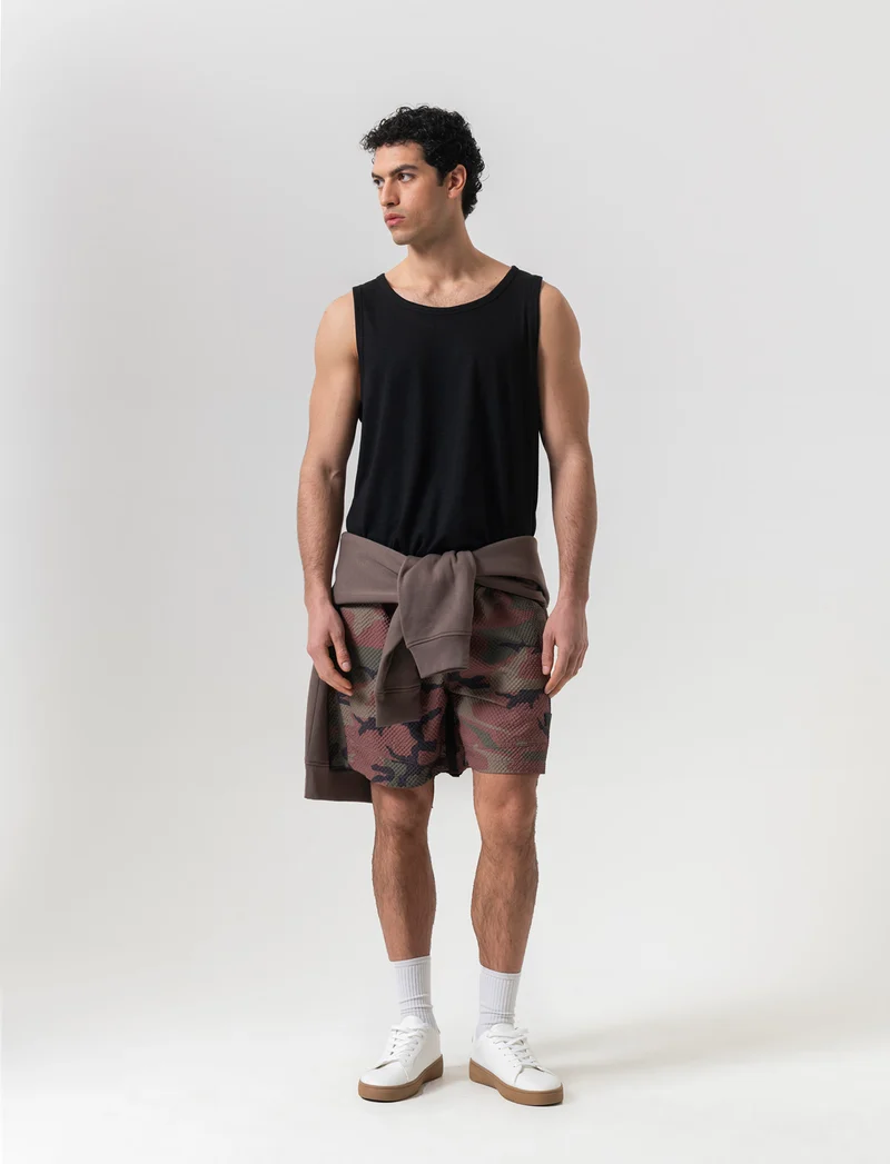 Bermuda jogger mimetico in seersucker da uomo - Verde mimetico