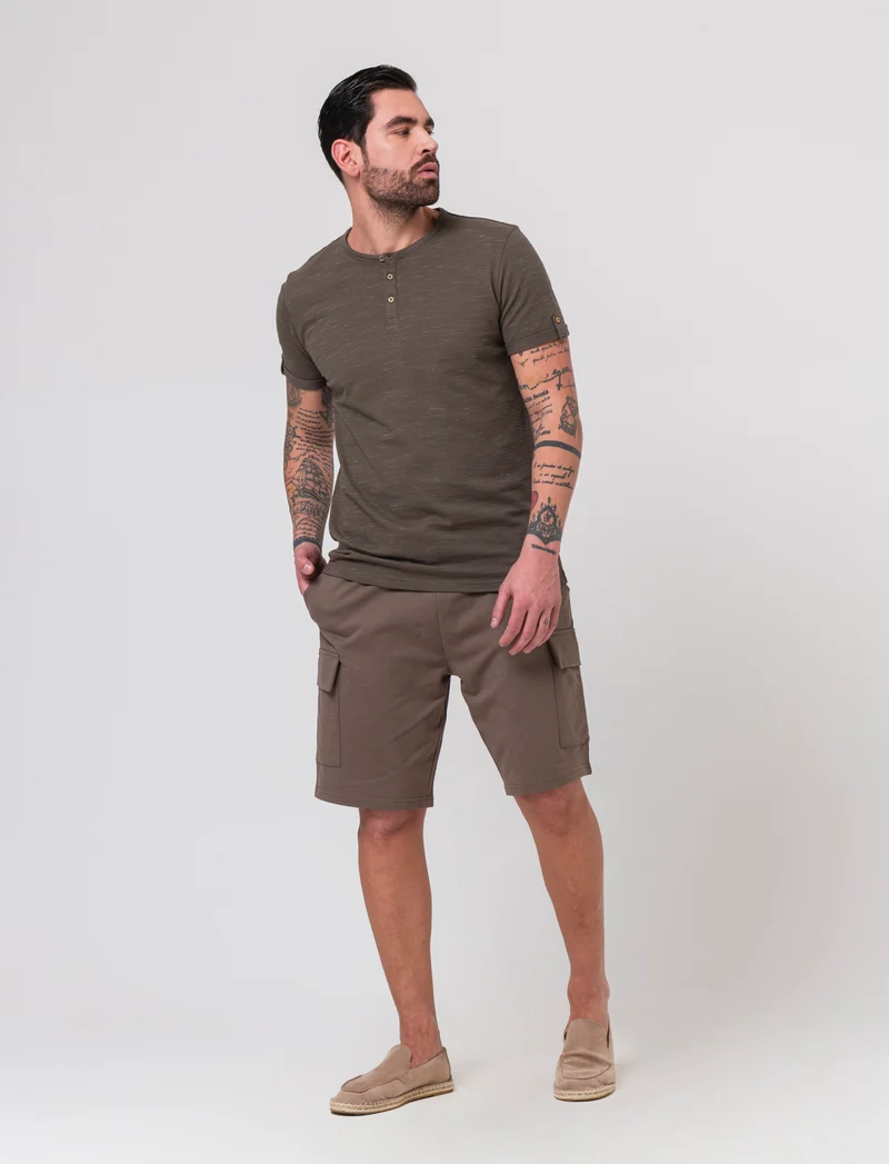 Bermuda in felpa con vita jogger da uomo - Grigio fango