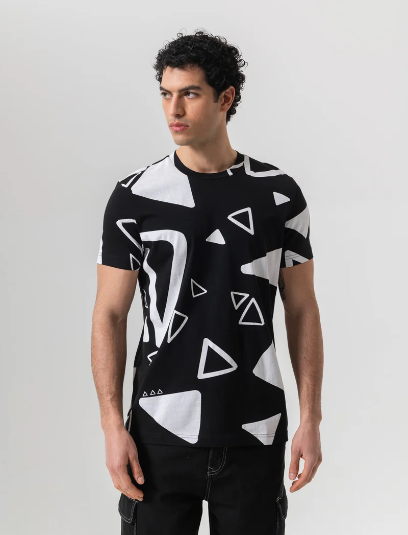 T-shirt in cotone con stampa astratta all over da uomo - Nero